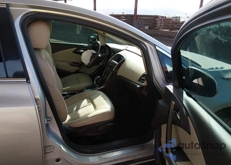 2014 Buick Verano z USA, uszkodzony, nr VIN 1G4PP5SK3E4172332